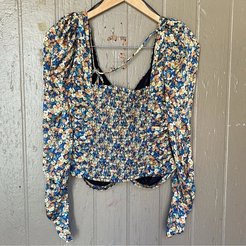 Astr the label ruched Floral Puff Sleeve Top
